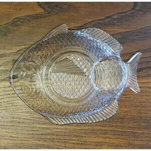 Set Of 4 VTG Clear Glass Fish Shape Dishes Plates (4) 8x6.25" Appetizer NO SAUCE